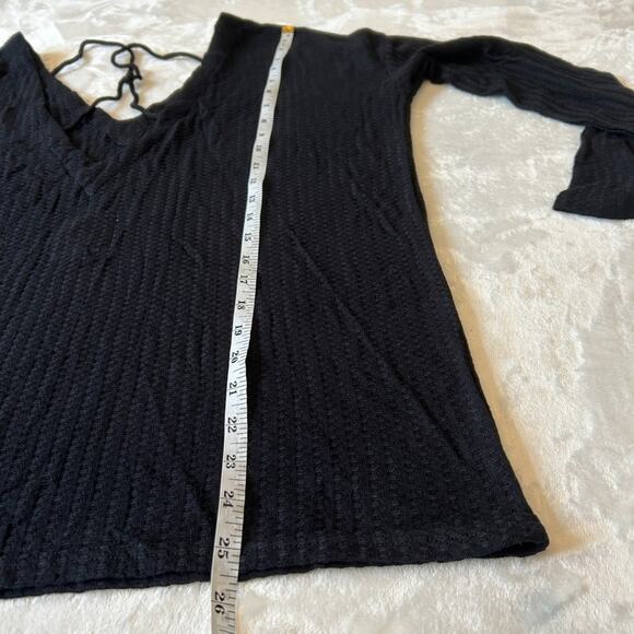 Chaser Off The Shoulder Sweater Women's Size M Black Long Sleeve V Neck NWT - Picture 4 of 7